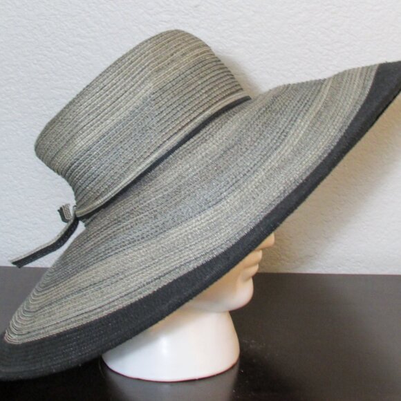 Large Brim Sun Hat - Picture 6 of 7